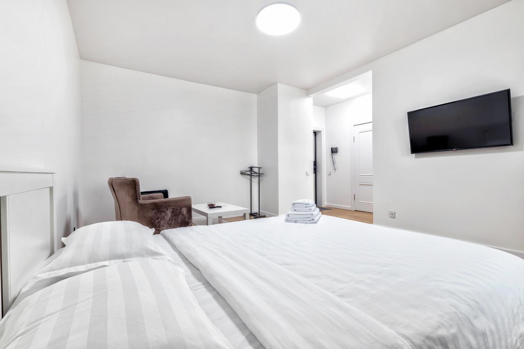 Raisson Aparthotel G84 Хан Шатыр Astana Ngoại thất bức ảnh