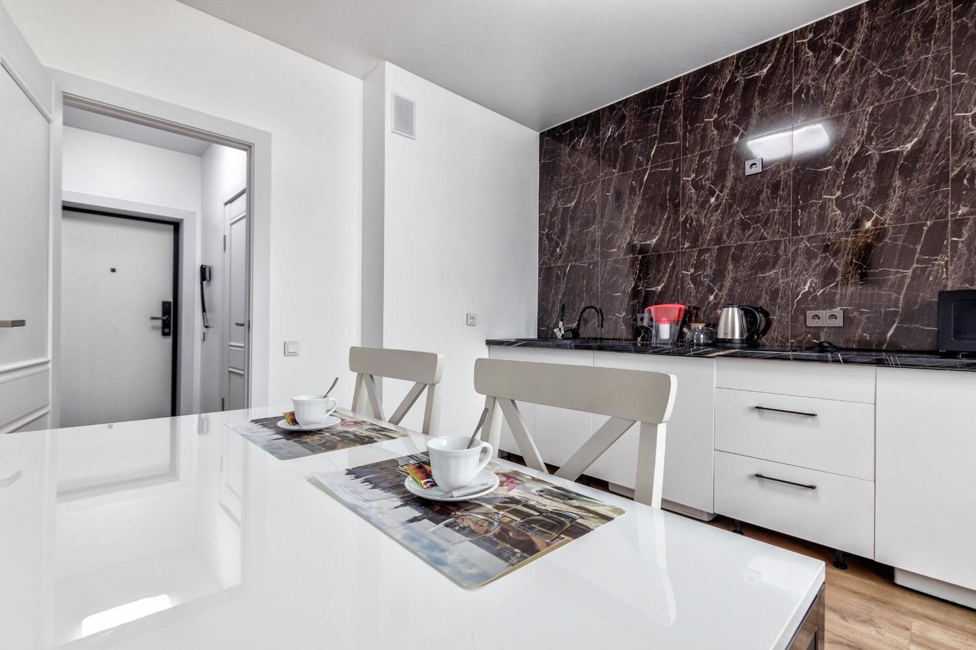 Raisson Aparthotel G84 Хан Шатыр Astana Ngoại thất bức ảnh